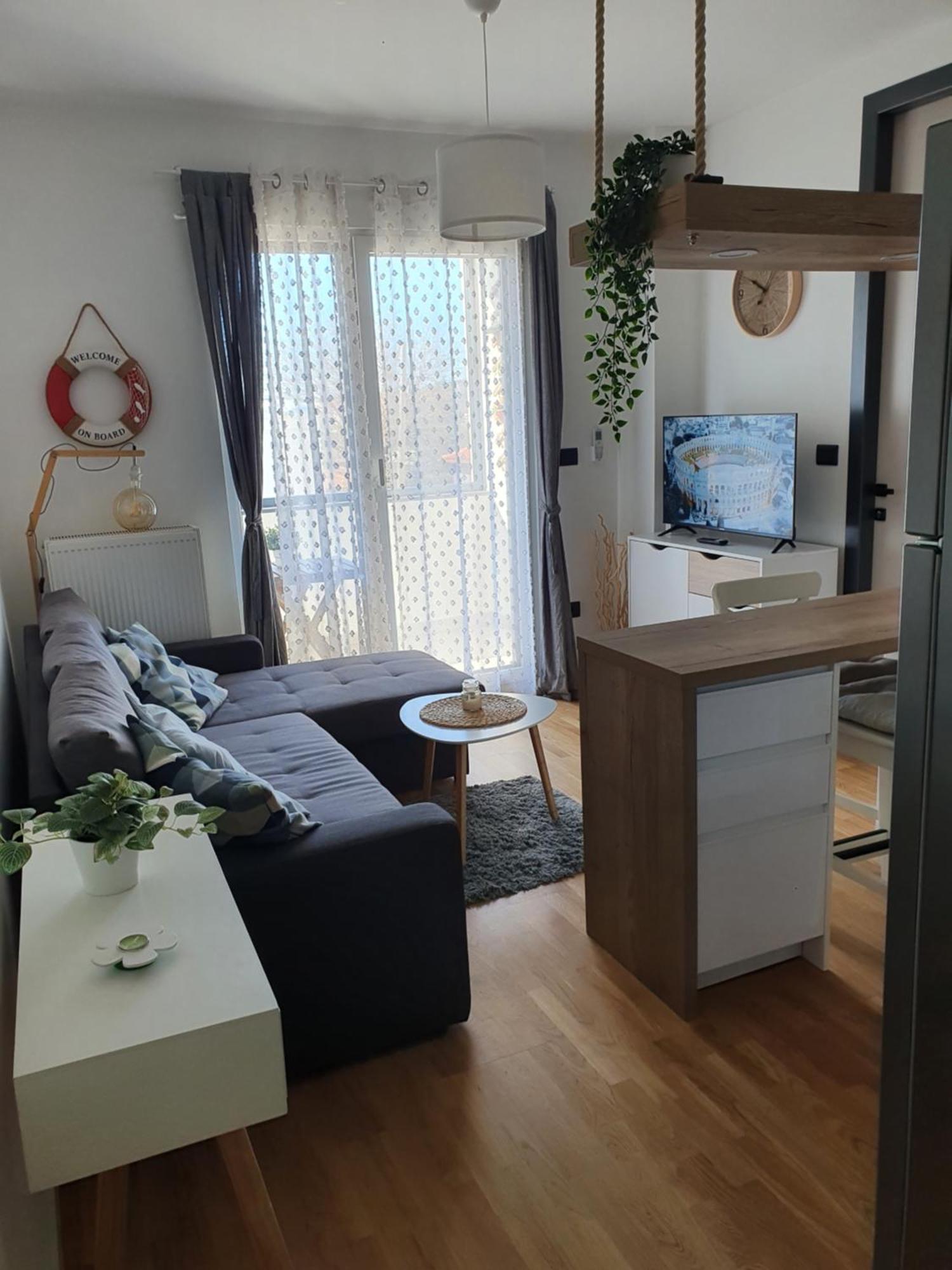 Апартаменты Apartament Mia Bella Пула Экстерьер фото